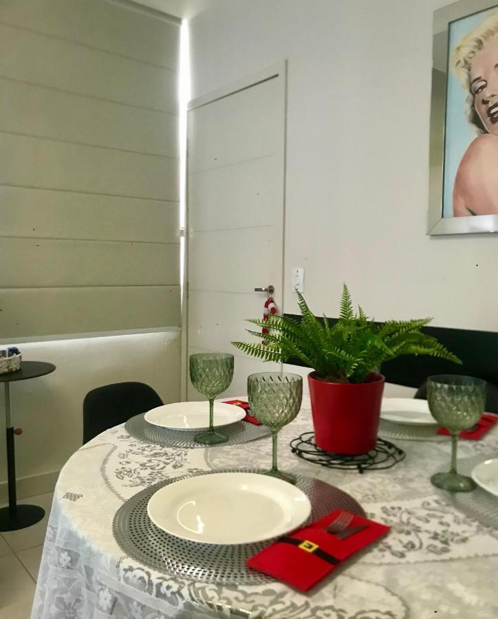 Sinta-se em Casa! Apto Novo, Aconchegante, Funcional - 1 Quarto atende até 2 pessoas com cama de casal ou 2 Quartos para até 4 pessoas com camas de solteiro Montes Claros Extérieur photo